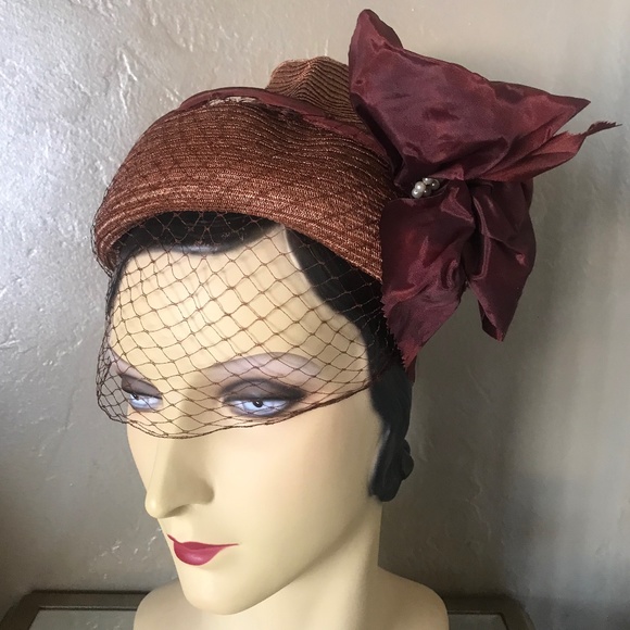 UNIQUE 1940s\' COPPER COLORED STRAW TOQUE WITH MATCHING FABRIC BOWS & 1/2 VEIL main image 7